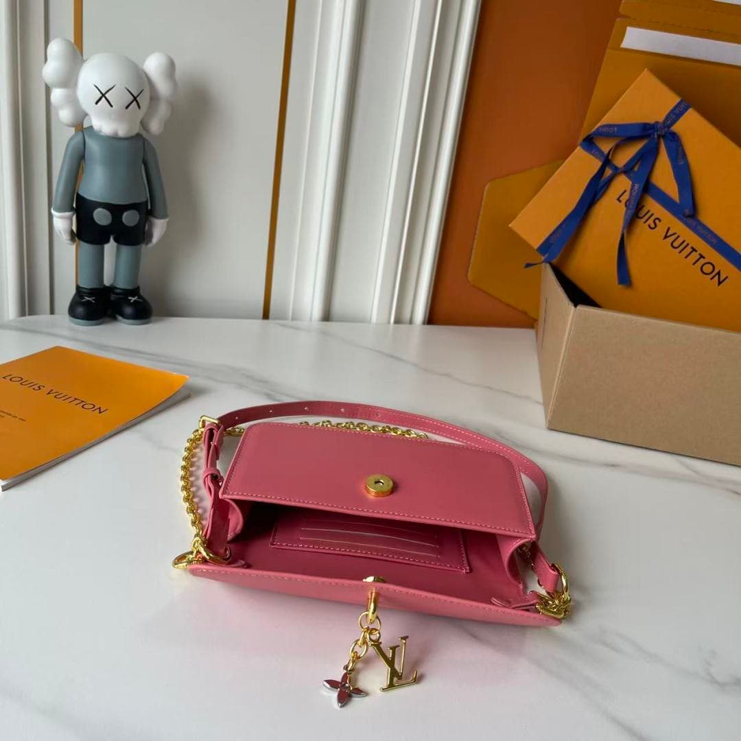 C5244 Upgraded Model   M14564 M14547 M14581 M14548 This Wallet On Chain handbag is part of the LV Bloom series, featuring a stylish and functional design made from cowhide leather. It is adorned with decorative elements inspired by the brand’s classic Mon — image 8