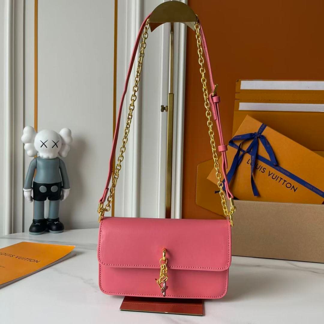 C5244 Upgraded Model   M14564 M14547 M14581 M14548 This Wallet On Chain handbag is part of the LV Bloom series, featuring a stylish and functional design made from cowhide leather. It is adorned with decorative elements inspired by the brand’s classic Mon — image 6