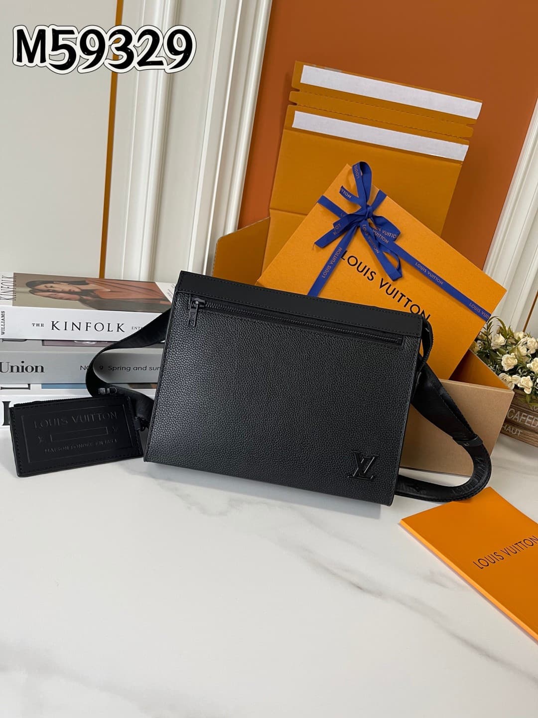 C5240 Upgraded version: M59329. The new full-leather 2 set for Messenger Voyage handbags reimagines the classic design of Louis Vuitton Pochette Voyage handbag with an avant-garde modular concept. Aerogram leather creates a thin structure, paired with met — image 1