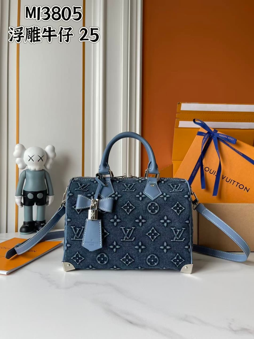 C4993 Upgraded version    Embossed denim M13805-M13085-M13257 M13806 40391 40390lv Denim embossed pillow bag NANOSPEEDY Handbag This Nano Speedy handbag features Monogram canvas and cowhide leather trim prints, presented in twelve colors – white and black — image 1