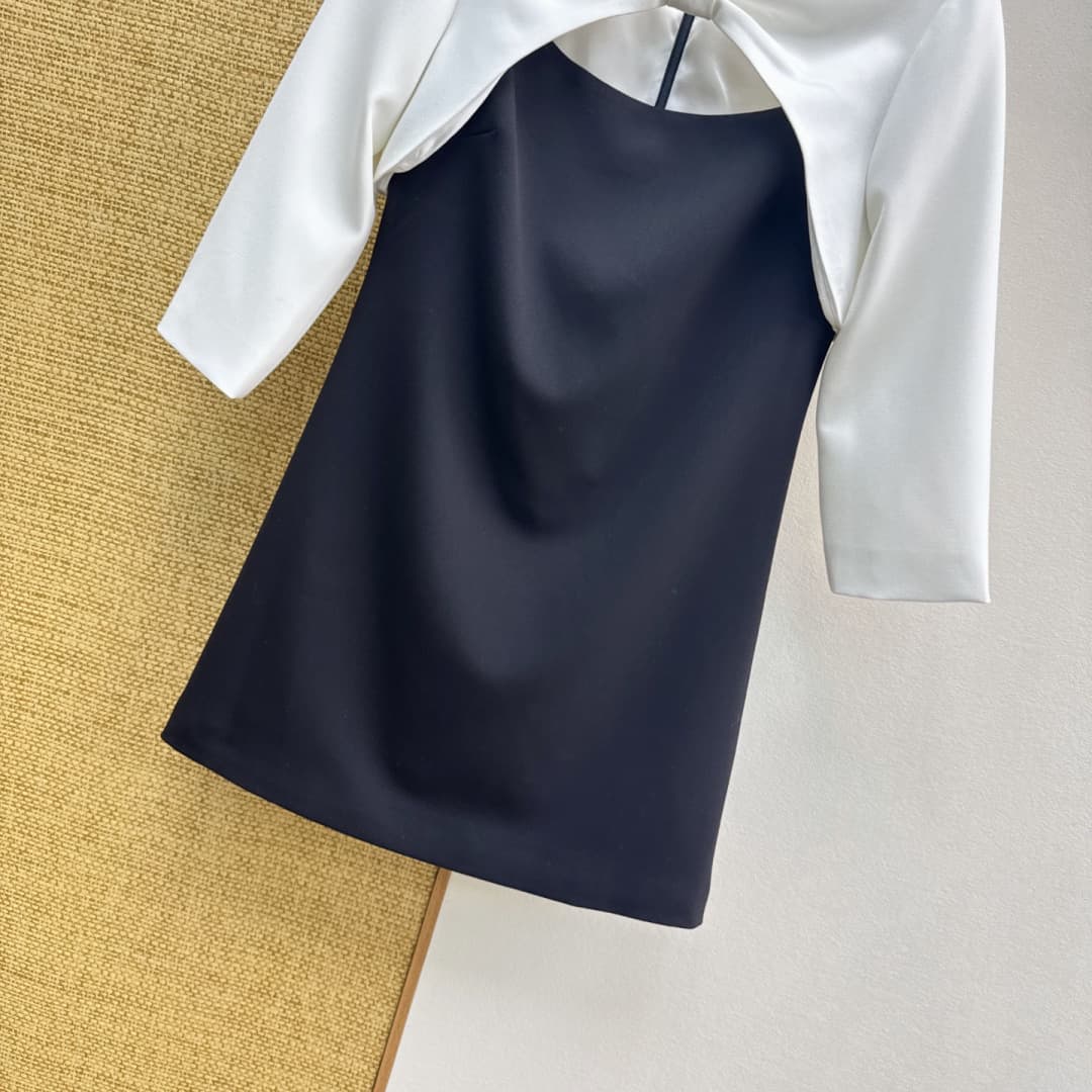 C18406 VLTN 26SS——A new spring dress with contrasting colorful fake-jacket-style design. The knot at the chest and the open areas serve as the focal points of the dress. It combines elegance with a bit of clever design, breaking away from the monotony of  — image 6
