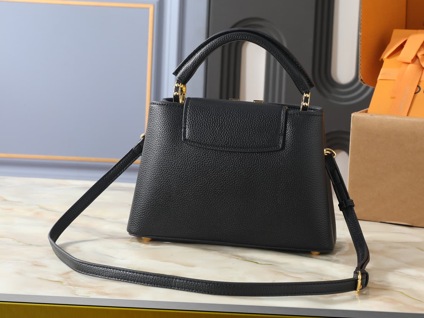 C5098 💰 Guangzhou product – top-quality original items: M29608, M2A380, M2A379, M2A362, M29952, M29955, M29951. This Capucines BB handbag belongs to the Flowergram collection. It reimagines Louis Vuitton’s classic Flower Crown design with decorative chain — image 3