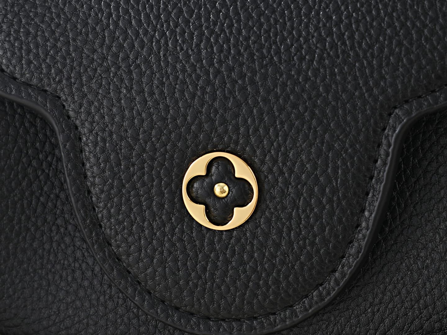 C5098 💰 Guangzhou product – top-quality original items: M29608, M2A380, M2A379, M2A362, M29952, M29955, M29951. This Capucines BB handbag belongs to the Flowergram collection. It reimagines Louis Vuitton’s classic Flower Crown design with decorative chain — image 6