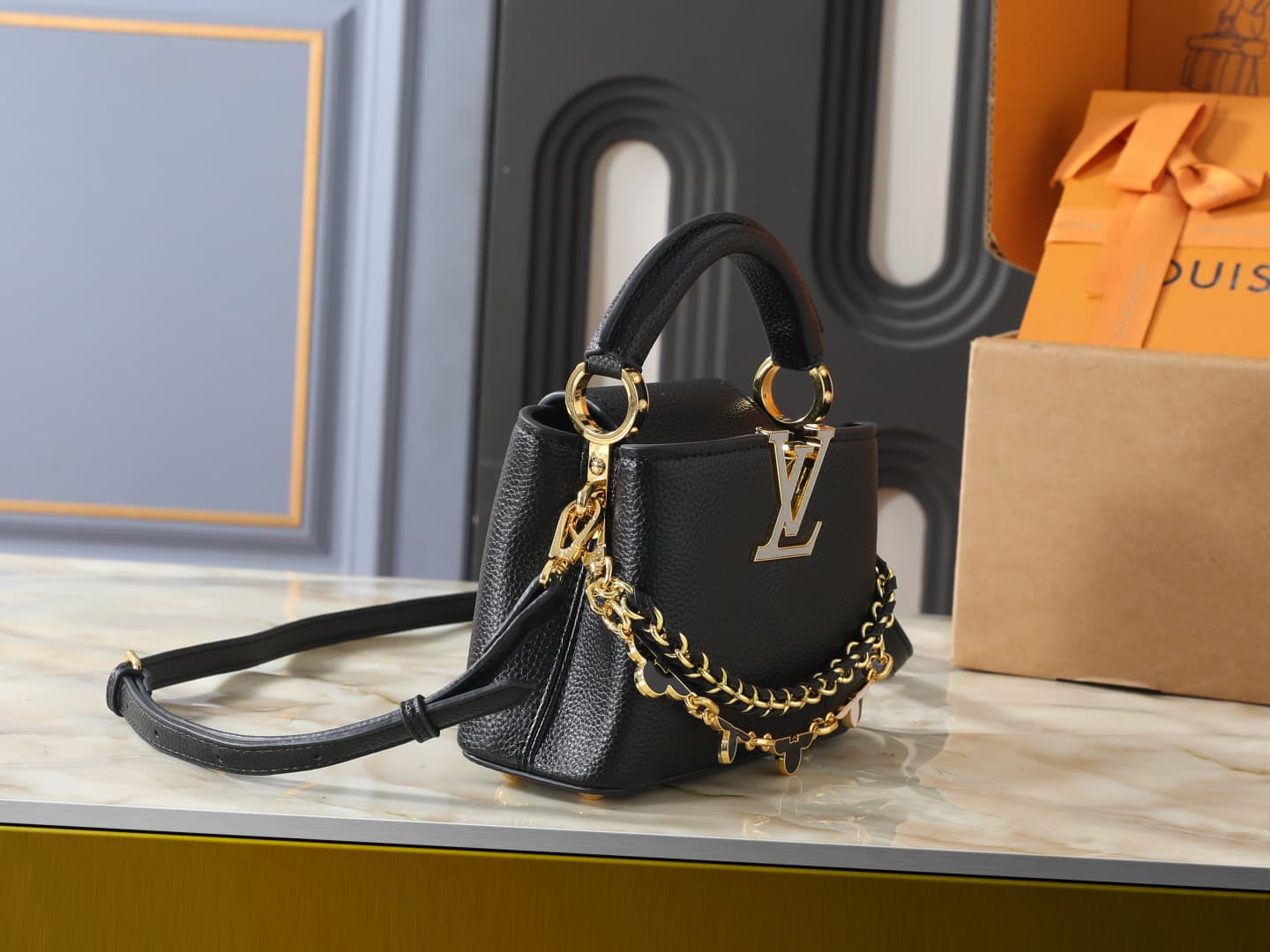 C5097 💰 Guangzhou product – top-quality original items: M29608, M2A380, M2A379, M2A362, M29952, M29955, M29951. This mini handbag belongs to the Capucines Flowergram collection. It features classic colors on Taurillon leather, with a flap that can be clos — image 2