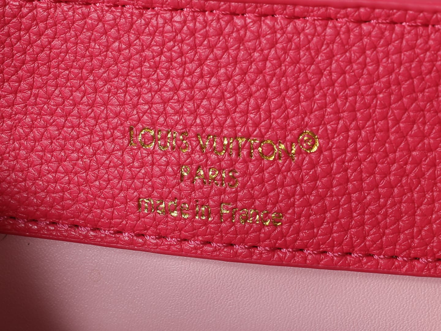 C5094 💰 Guangzhou product – top-tier original items: M29608, M2A380, M2A379, M2A362, M29952, M29955, M29951. This Capucines BB handbag belongs to the Flowergram collection. It reimagines Louis Vuitton’s classic Flower Crown design with decorative chain de — image 8