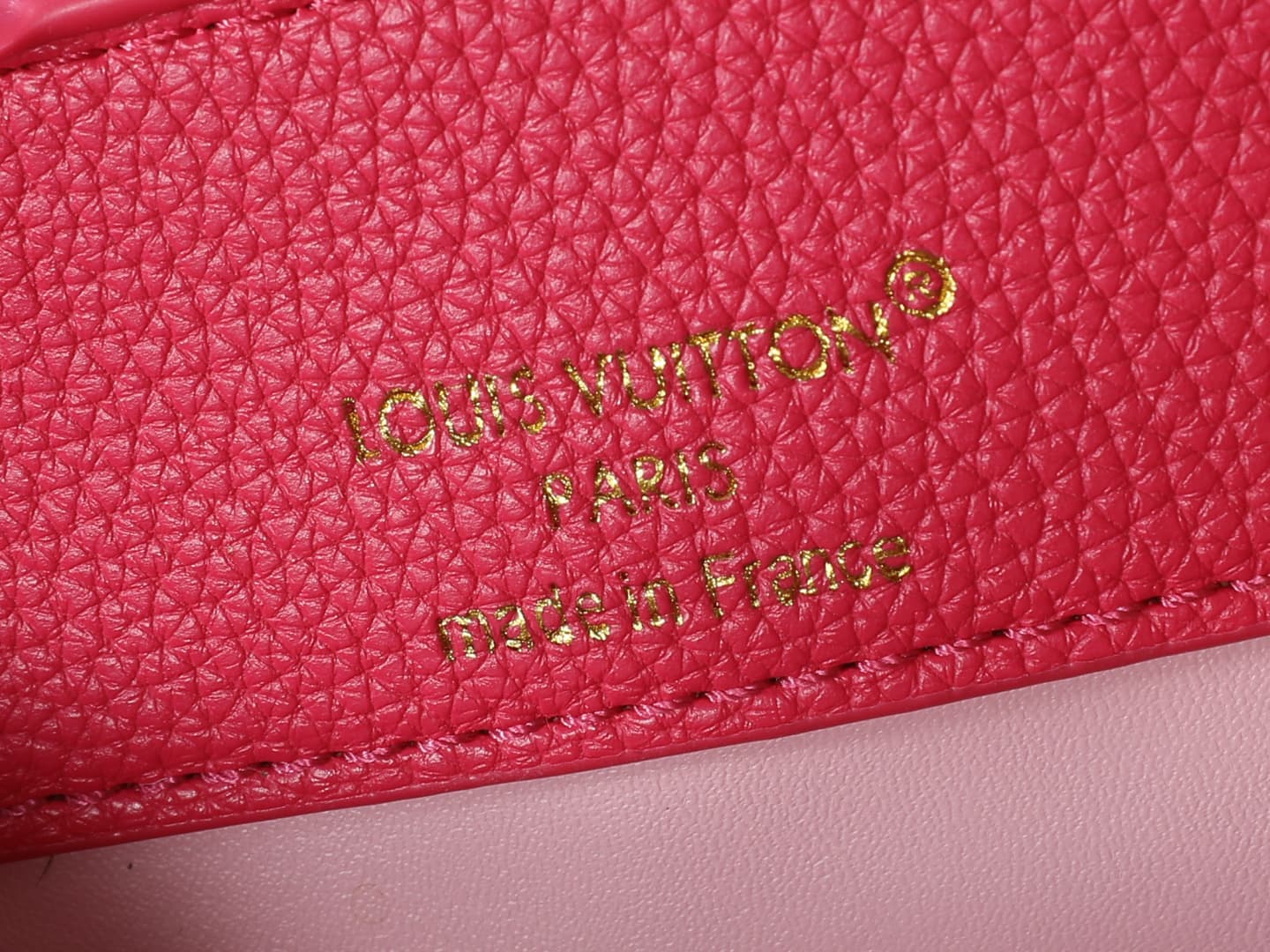 C5093 💰 Guangzhou product – top-quality original items: M29608, M2A380, M2A379, M2A362, M29952, M29955, M29951. This mini handbag belongs to the Capucines Flowergram collection. It features classic colors on Taurillon leather, with a flip cover that can b — image 8
