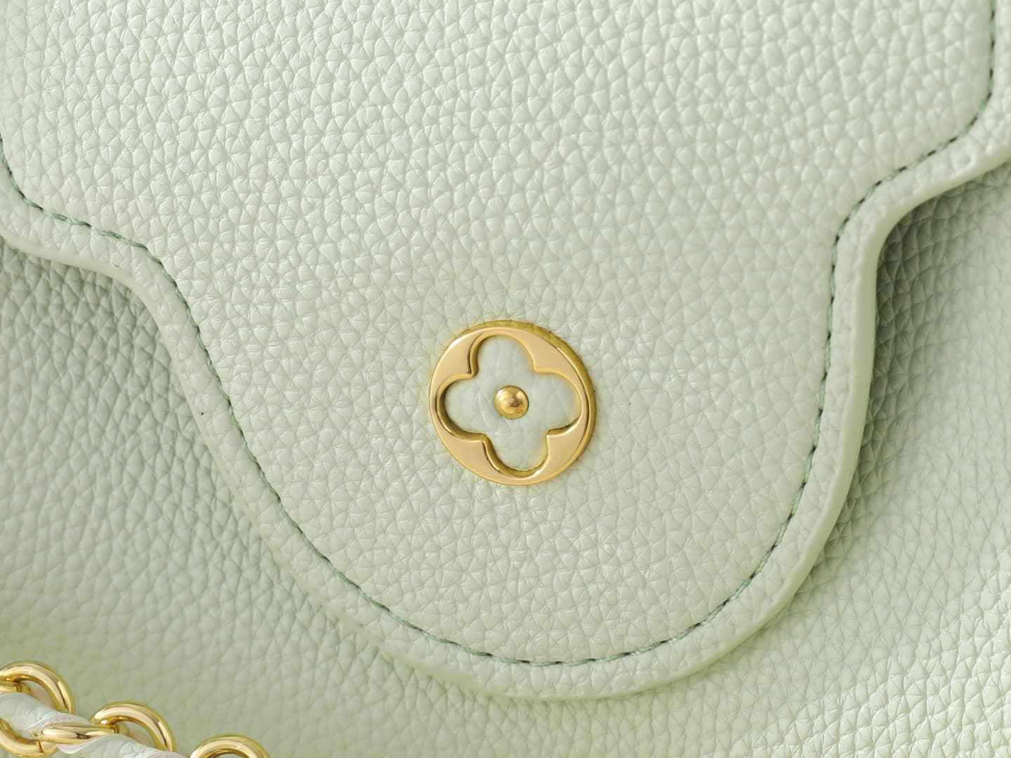 C5090 💰 Guangzhou product – top-quality original items: M29608, M2A380, M2A379, M2A362, M29952, M29955, M29951. This Capucines BB handbag belongs to the Flowergram collection. It reinterprets Louis Vuitton’s classic Flower Crown design with decorative cha — image 6