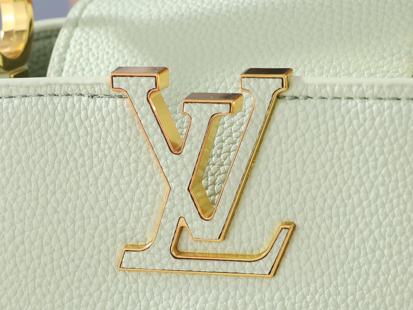 C5089 💰 Guangzhou product – top-quality original items: M29608, M2A380, M2A379, M2A362, M29952, M29955, M29951. This mini handbag belongs to the Capucines Flowergram collection. It features classic colors on Taurillon leather, with a flip cover that can b — image 5