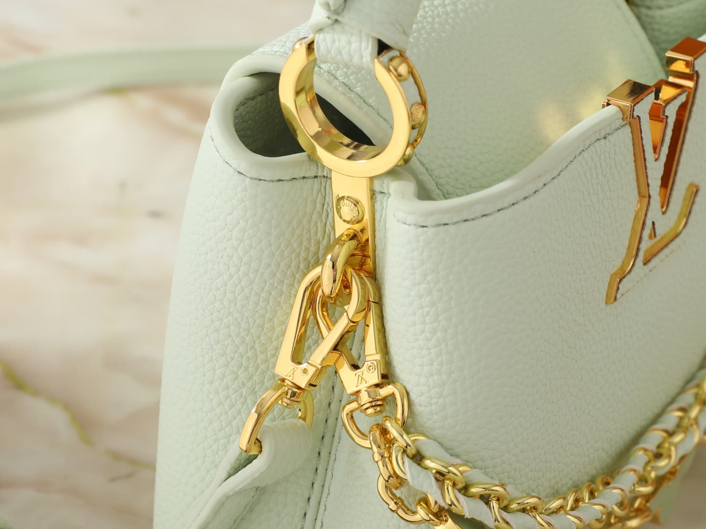 C5089 💰 Guangzhou product – top-quality original items: M29608, M2A380, M2A379, M2A362, M29952, M29955, M29951. This mini handbag belongs to the Capucines Flowergram collection. It features classic colors on Taurillon leather, with a flip cover that can b — image 7