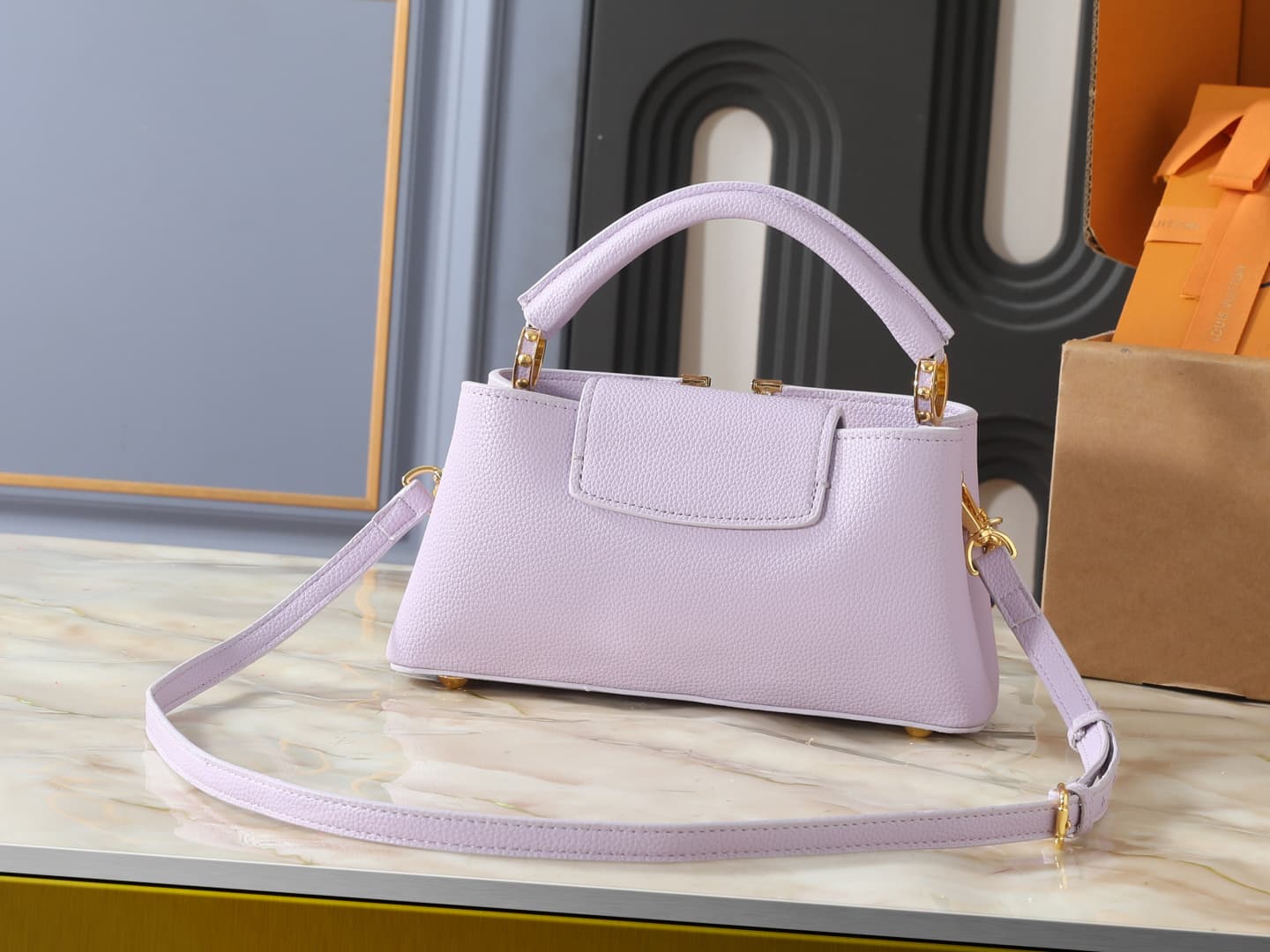 C5088 💰 Guangzhou product – top-quality original items: M29608, M2A380, M2A379, M2A362, M29952, M29955, M29951. This Capucines BB handbag belongs to the Flowergram collection. It reimagines Louis Vuitton’s classic Flower Crown design with decorative chain — image 3