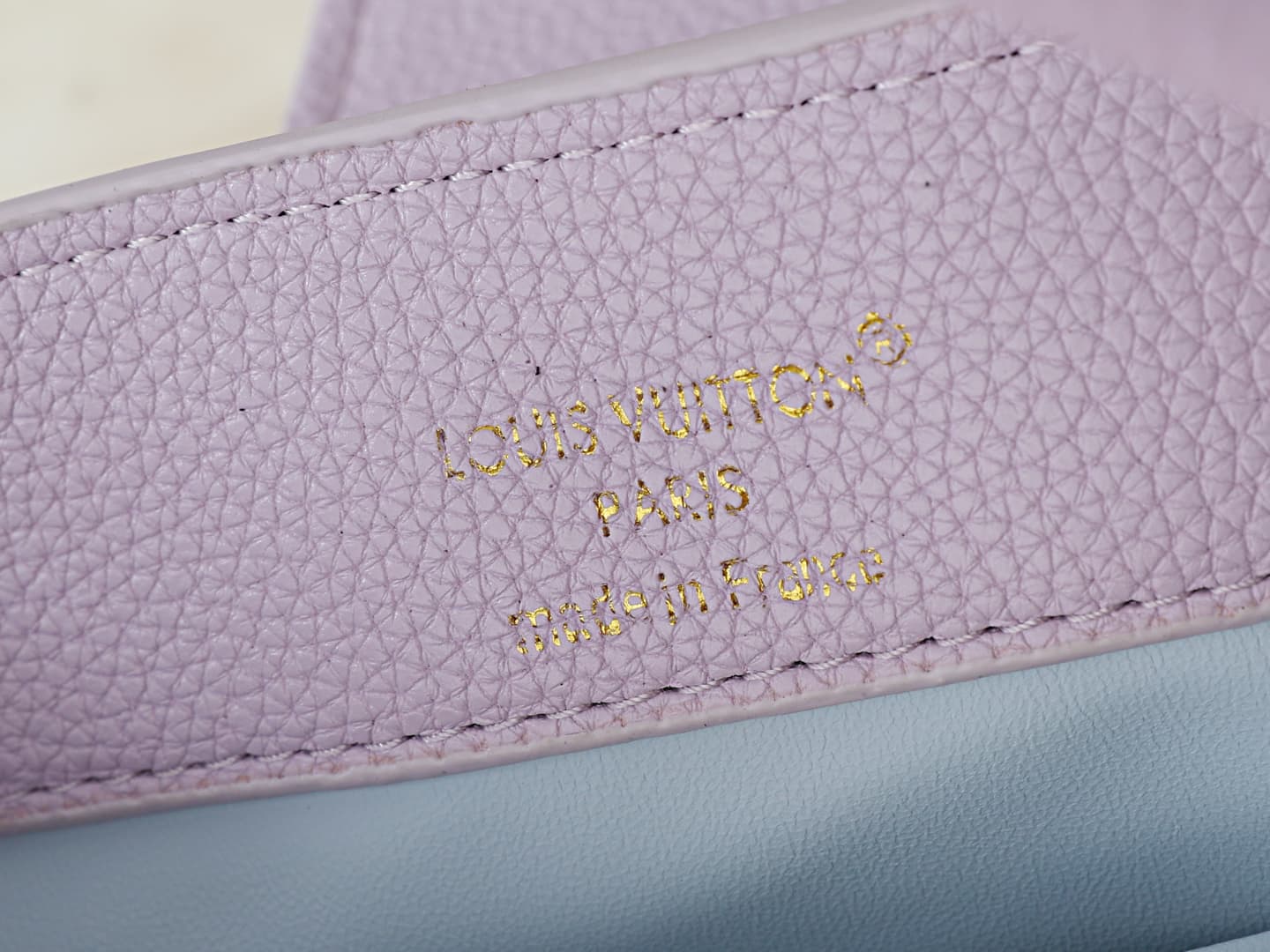 C5087 💰 Guangzhou product – top-tier original collection: M29608, M2A380, M2A379, M2A362, M29952, M29955, M29951. This mini handbag belongs to the Capucines Flowergram series. It features classic colors on Taurillon leather, with a snap closure that can b — image 8