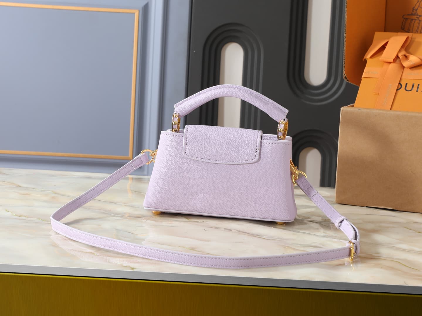 C5087 💰 Guangzhou product – top-tier original collection: M29608, M2A380, M2A379, M2A362, M29952, M29955, M29951. This mini handbag belongs to the Capucines Flowergram series. It features classic colors on Taurillon leather, with a snap closure that can b — image 3
