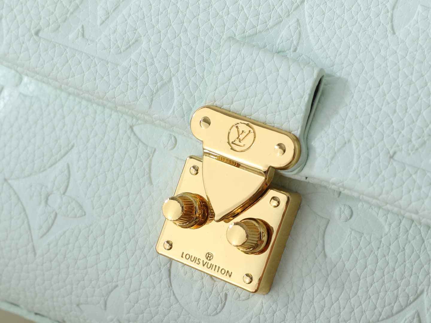 C5012 💰 Upgrade from the original M29785, M27034, M25596, M13796, M12145, M12144, and M12211. The Nano Madeleine handbag features a new seasonal design with colorful accents that can easily enhance various styles. The classic Monogram Empreinte leather bo — image 6