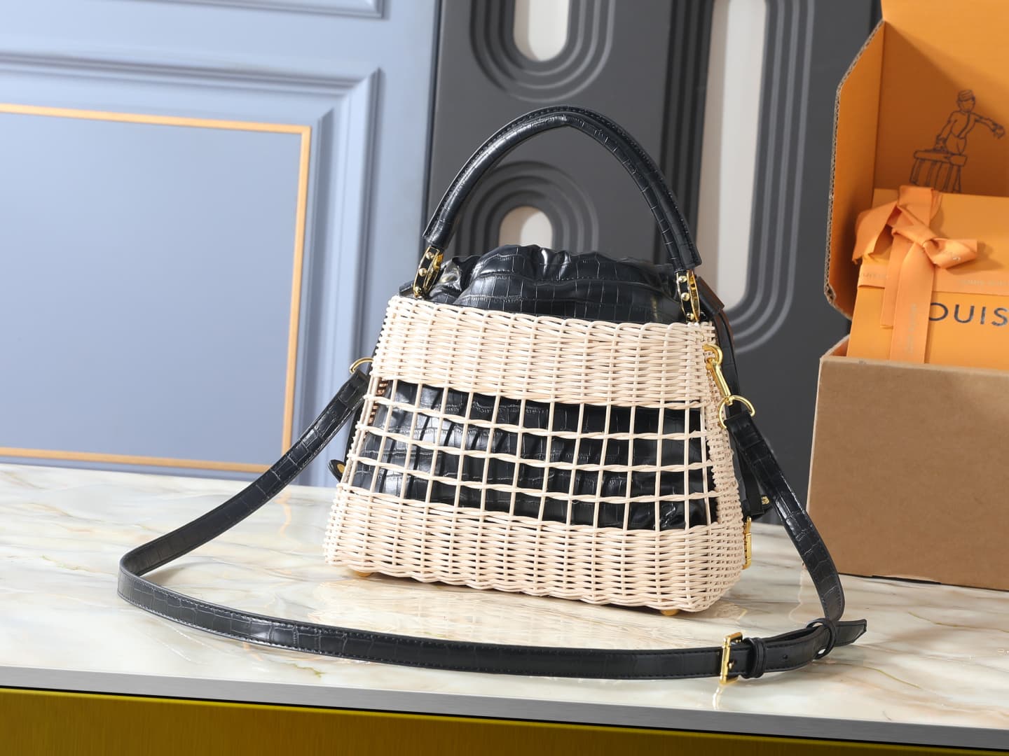 C5011 💰 Guangzhou product – top-tier original items: M85481, N30101, N89949. This Capucines BB handbag belongs to the Rattan series. It features a flap design and the Louis Vuitton Monogram pattern, creating a unique look for the season. The same leather  — image 3