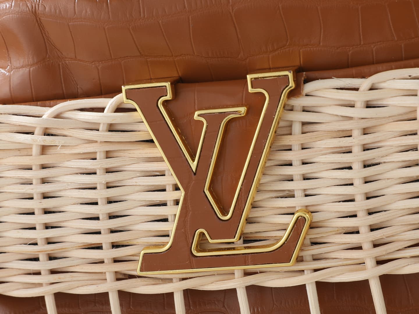 C5008 💰 Guangzhou product – top-tier original collection: M85481, N30101, N89949. This Capucines BB handbag belongs to the Rattan series. It features a flap closure and the Louis Vuitton Monogram pattern, creating a unique design for the season. The same  — image 6