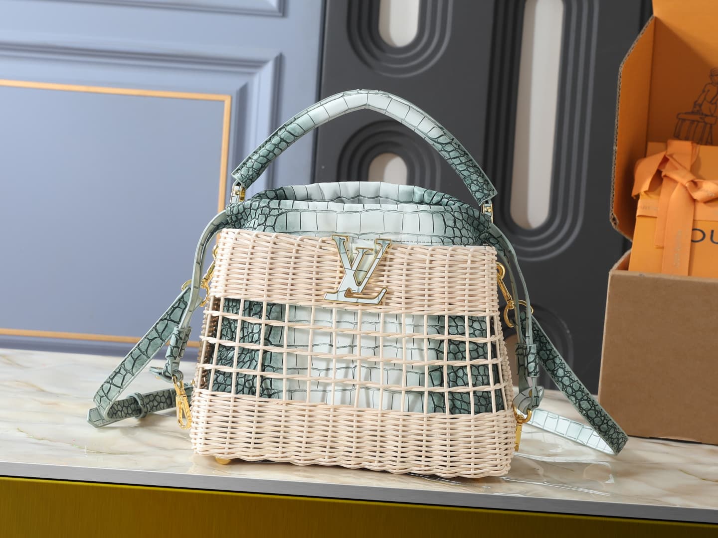 C5007 💰 Guangzhou product – top-tier original collection: M85481, N30101, N89949. This Capucines BB handbag belongs to the Rattan series. It features a flap design and a Louis Vuitton Monogram pattern, creating a unique style for the season. The same leat — image 1
