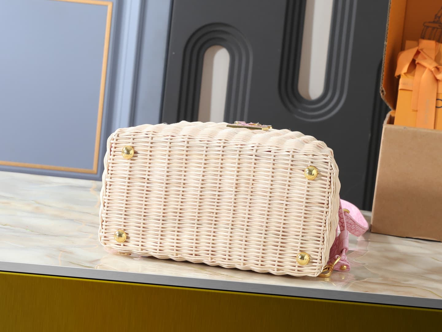 C5006 💰 Guangzhou product – top-tier original collection: M85481, N30101, N89949. This Capucines BB handbag belongs to the Rattan series. It features a flap closure and the Louis Vuitton Monogram pattern, creating a unique design for the season. The same  — image 4