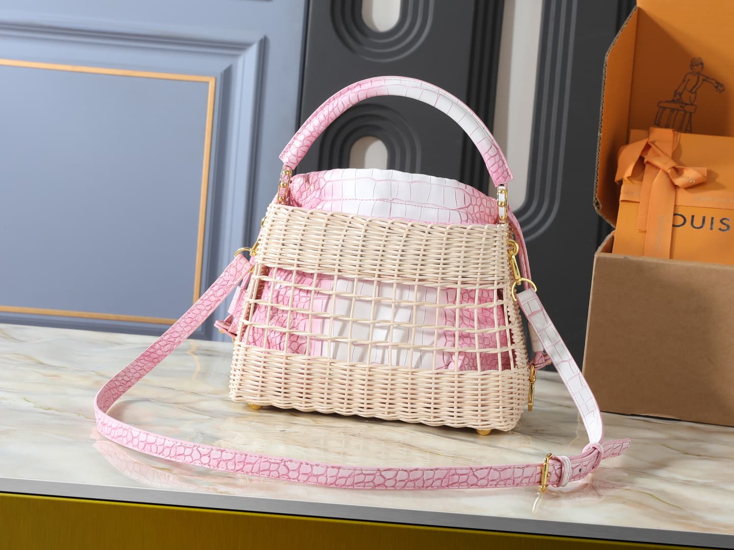 C5006 💰 Guangzhou product – top-tier original collection: M85481, N30101, N89949. This Capucines BB handbag belongs to the Rattan series. It features a flap closure and the Louis Vuitton Monogram pattern, creating a unique design for the season. The same  — image 3