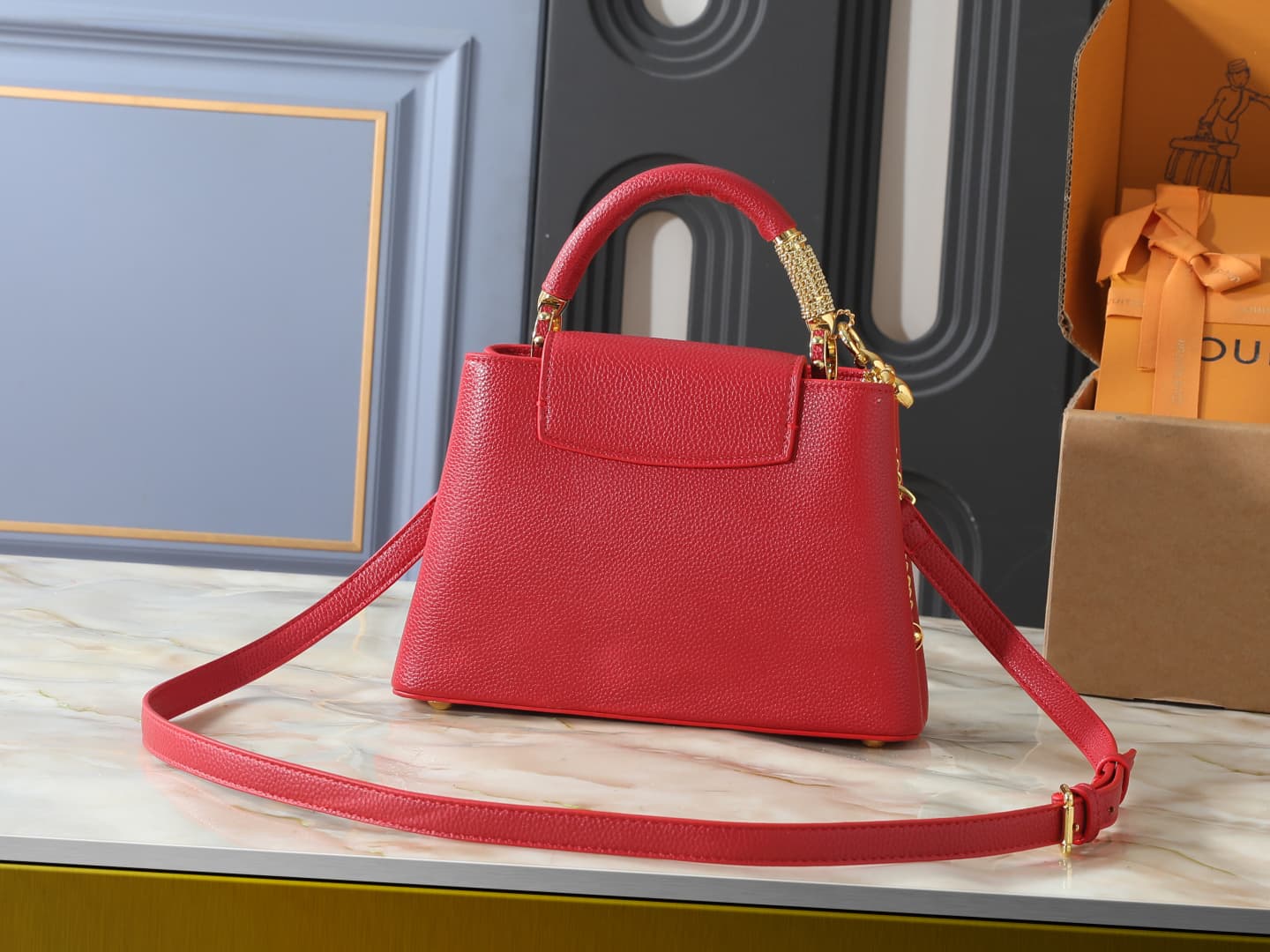 C5001 💰 Guangzhou product – top-tier original collection: M26328, M26329, M26531. This LV Mirage version of Capucines BB handbag comes from the Exceptionals series. Made with silk satin Taurillon leather, it is perfect for evening events. The monogram pat — image 3
