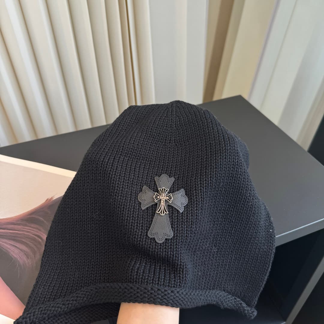 C29935 Croco Heart – High-quality, elegant knitted hats! So popular! The quality is excellent; they are great to wear on the street. Fashionable and trendy! They’re essential items for any wardrobe. Buy them quickly! — image 2