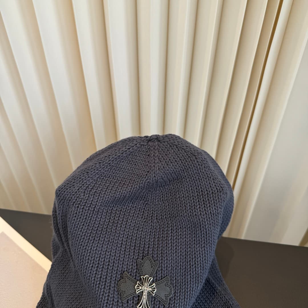 C29934 Crow Heart high-quality knitted cap – super stylish and impressive! The quality is excellent, and it’s a great match for any outfit. It’s a must-have item for fashion lovers! Buy it now! — image 4