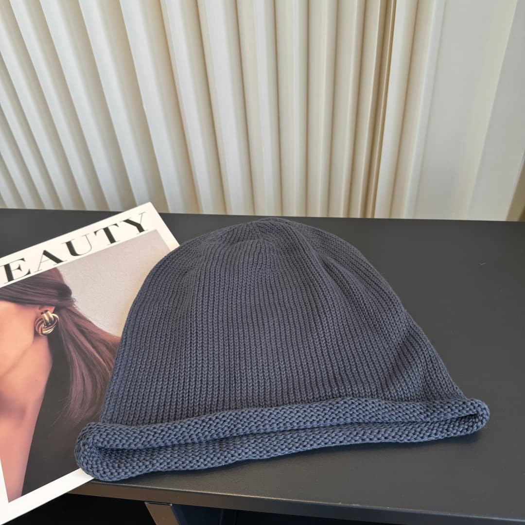 C29934 Crow Heart high-quality knitted cap – super stylish and impressive! The quality is excellent, and it’s a great match for any outfit. It’s a must-have item for fashion lovers! Buy it now! — image 5