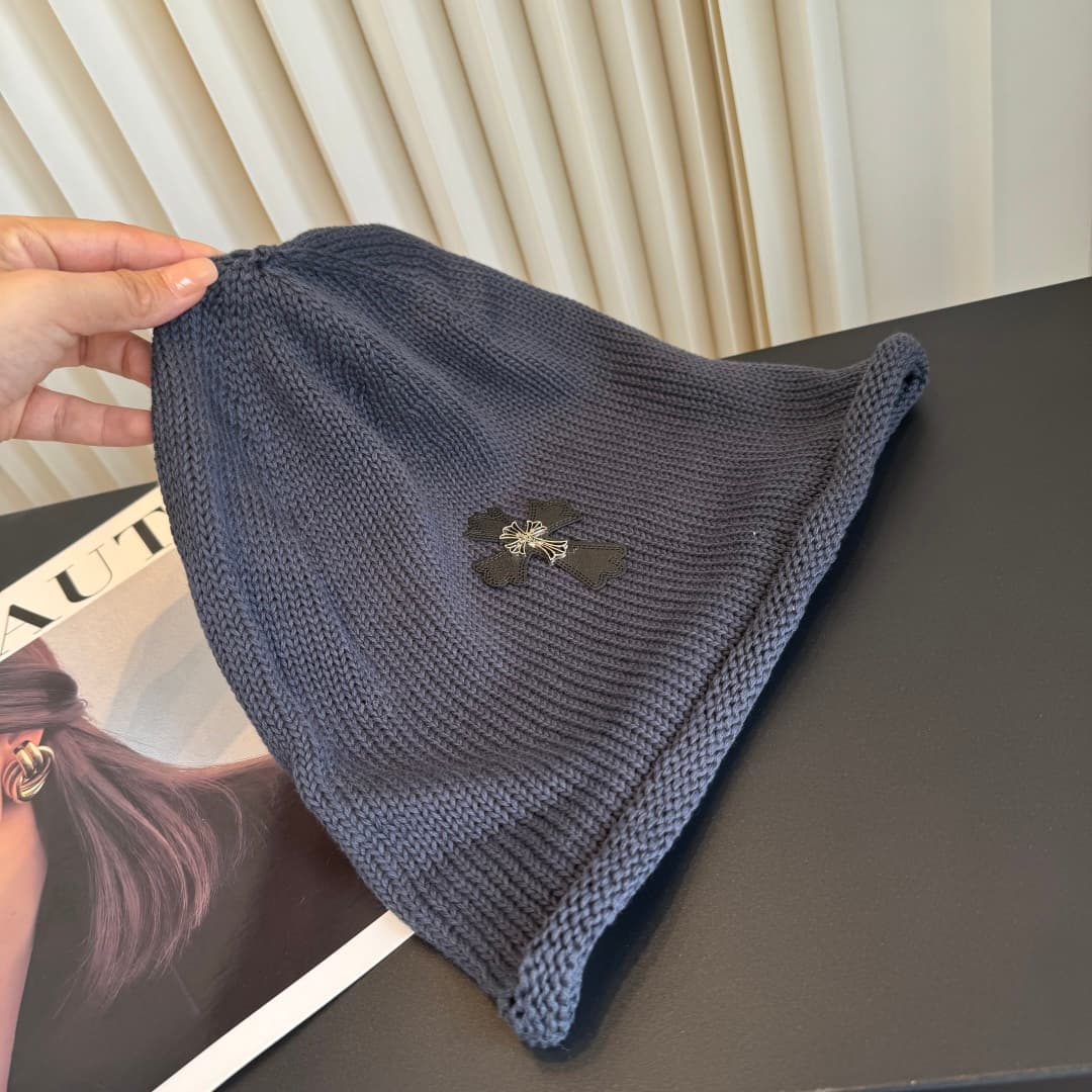 C29934 Crow Heart high-quality knitted cap – super stylish and impressive! The quality is excellent, and it’s a great match for any outfit. It’s a must-have item for fashion lovers! Buy it now! — image 6