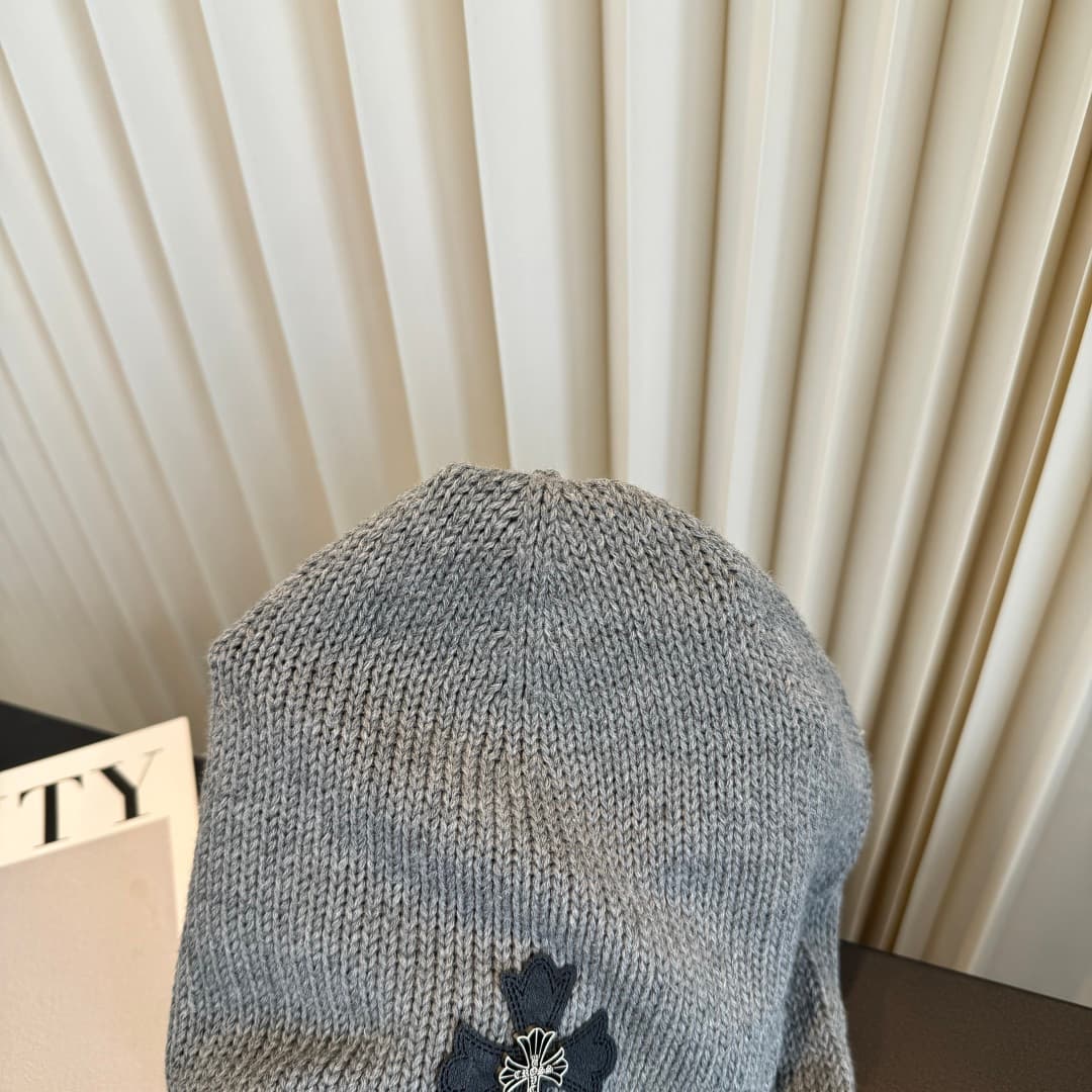 C29932 Croco Heart – High-quality knitted caps with a premium feel. Absolutely amazing! The quality is excellent, and they go well with any outfit. Fashionable and trendy! They’re essential items for anyone who goes out, so buy them quickly! — image 4