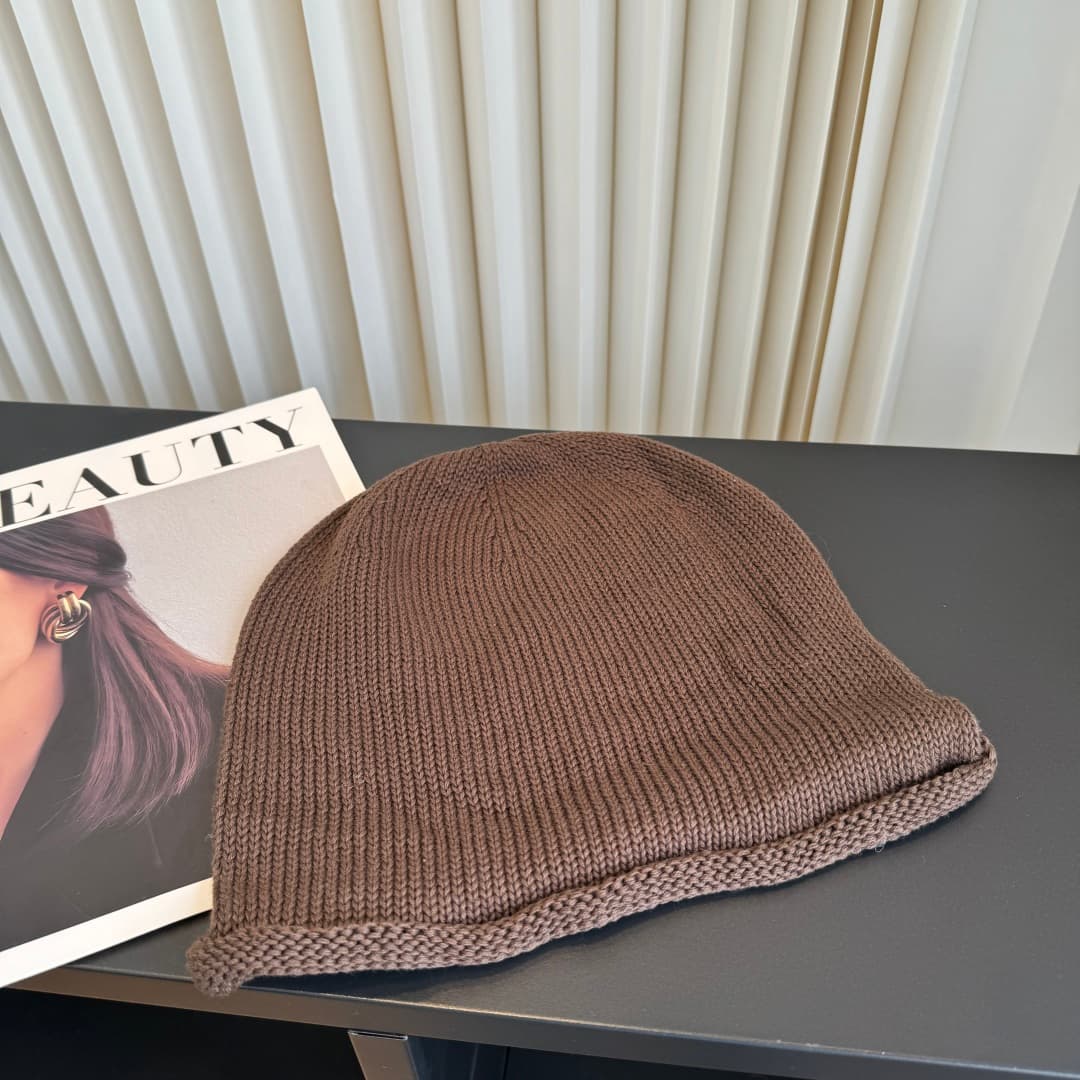 C29931 Crow Heart – High-quality, stylish knitted hats! Super popular💖 The quality is excellent, and they are great to wear on the street! Fashiony and trendy! A must-have item for anyone who goes out. Buy them soon! — image 5