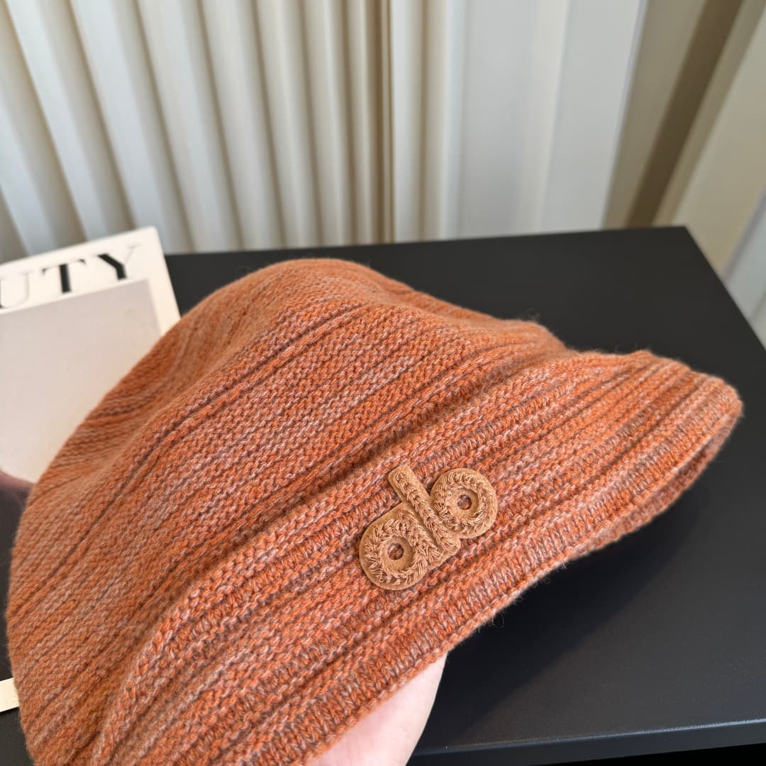 C29929 Alo high-quality, premium knitted cap – absolutely awesome! The quality is excellent, and it pairs perfectly with any outfit. It’s a must-have item for those who love fashion! Buy it quickly! — image 8