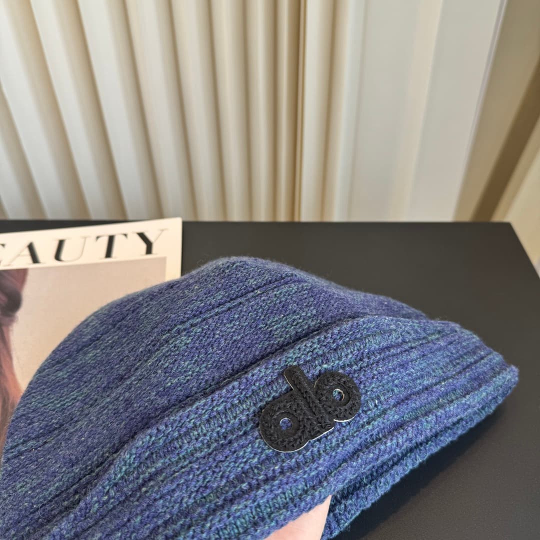 C29926 Alo high-quality, stylish knitted caps – absolutely amazing! The quality is excellent, and they are perfect for wearing on the street. It’s a must-have item for fashion lovers! Buy them quickly! — image 7
