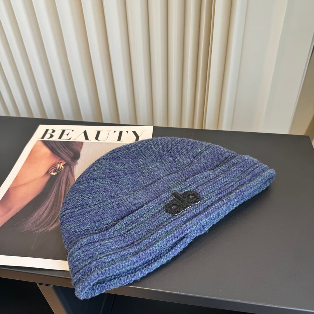 C29926 Alo high-quality, stylish knitted caps – absolutely amazing! The quality is excellent, and they are perfect for wearing on the street. It’s a must-have item for fashion lovers! Buy them quickly! — image 6