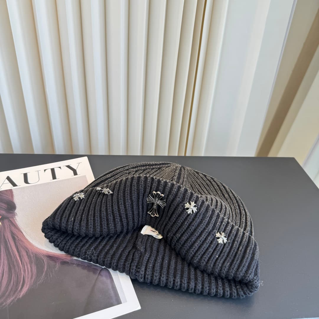 C29921 Croco Heart – High-quality, stylish knitted caps! So popular💖 The quality is excellent; they’re great to wear on the street! Fashiony and trendy! They’re essential items for anyone who goes out, so buy them quickly! — image 8