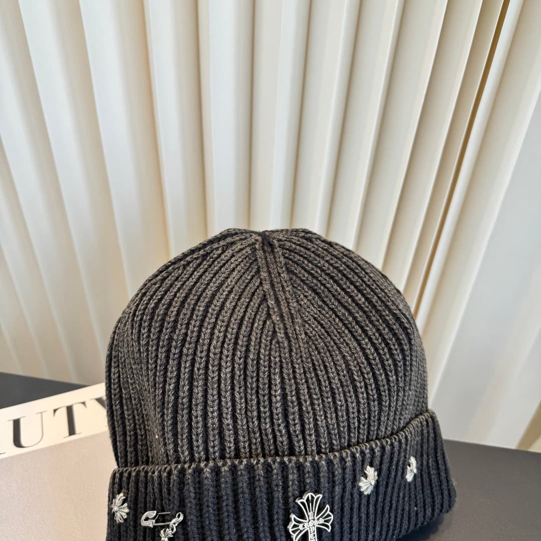 C29921 Croco Heart – High-quality, stylish knitted caps! So popular💖 The quality is excellent; they’re great to wear on the street! Fashiony and trendy! They’re essential items for anyone who goes out, so buy them quickly! — image 5