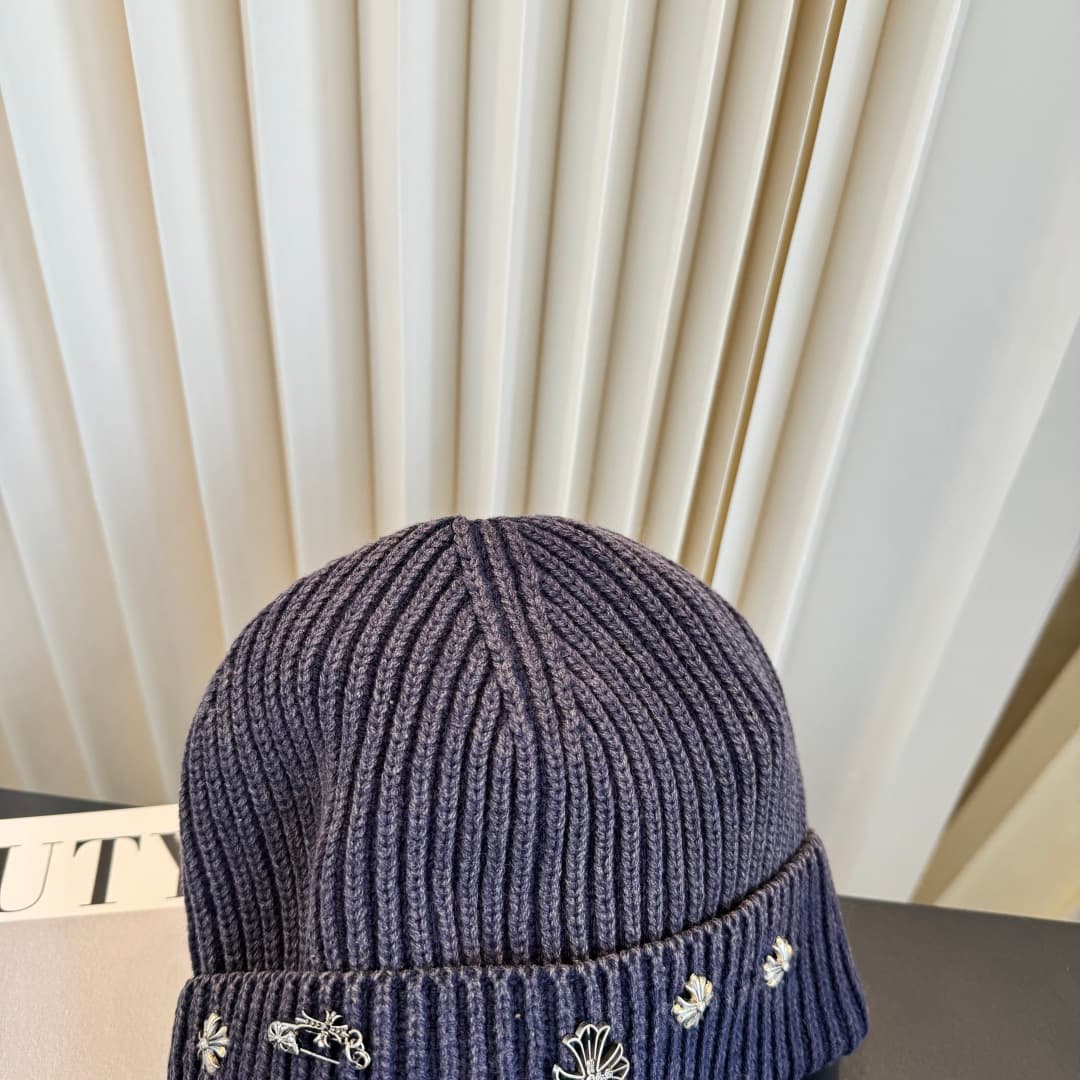 C29917 Croco Heart – High-quality knitted caps with a premium feel. Absolutely amazing! The quality is excellent, and they are perfect for wearing on the street. It’s a must-have item for fashion lovers. Buy them quickly! — image 5