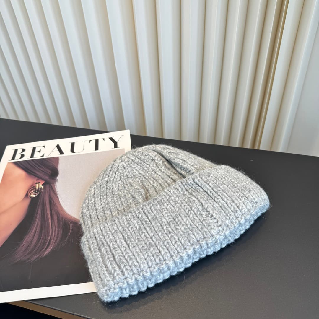 C29914 Mou Mou – High-quality, stylish knitted caps! So trendy and awesome💖 The quality is excellent; they’re perfect for wearing on the street! It’s a must-have item for any fashion lover. Buy them soon! — image 6