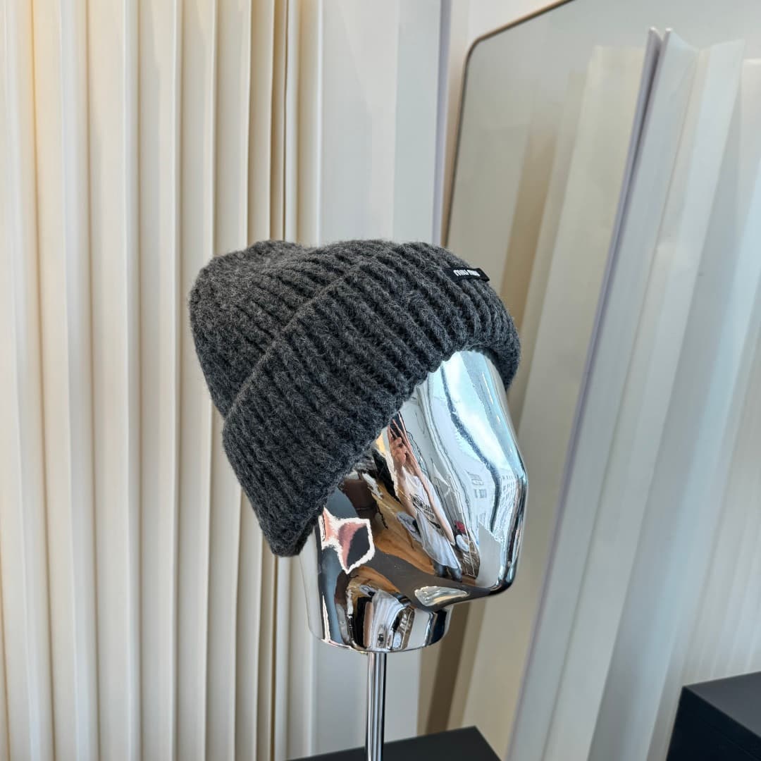 C29913 Miao Miao – High-quality, stylish knitted caps! Super popular💖, with excellent quality. Perfect to wear on the street! Trendy and fashionable! A must-have item for any wardrobe. Buy them soon! — image 1