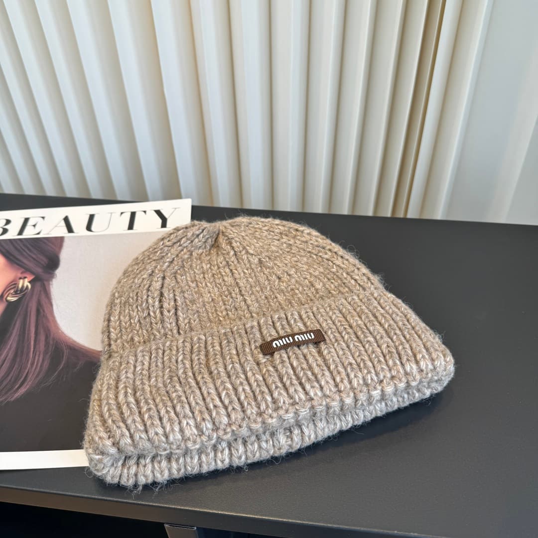 C29910 Mou Mou – High-quality, stylish knitted hats! Super popular! The quality is excellent; they’re great to wear on the street. Fashiony and trendy! A must-have item for anyone who goes out. Buy them quickly! — image 2
