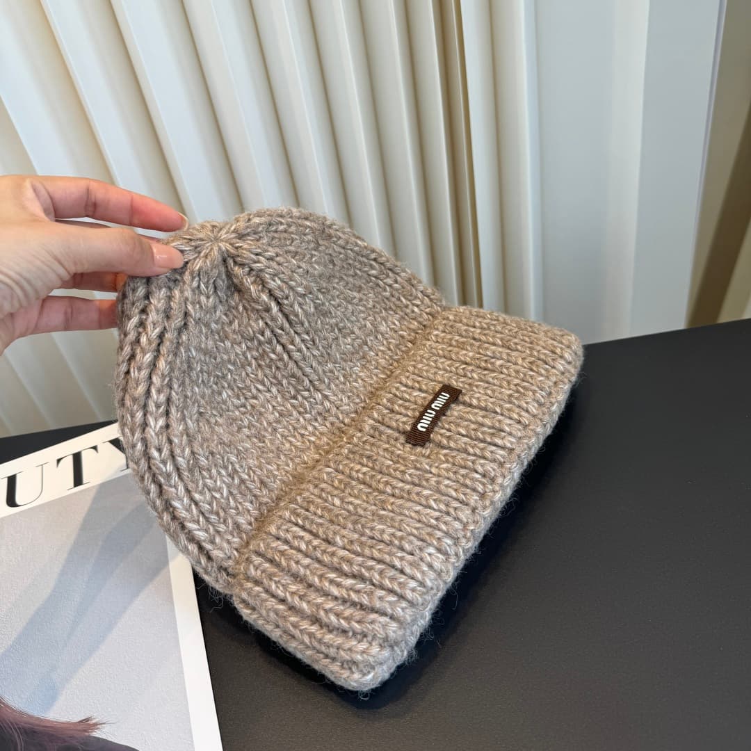 C29910 Mou Mou – High-quality, stylish knitted hats! Super popular! The quality is excellent; they’re great to wear on the street. Fashiony and trendy! A must-have item for anyone who goes out. Buy them quickly! — image 7