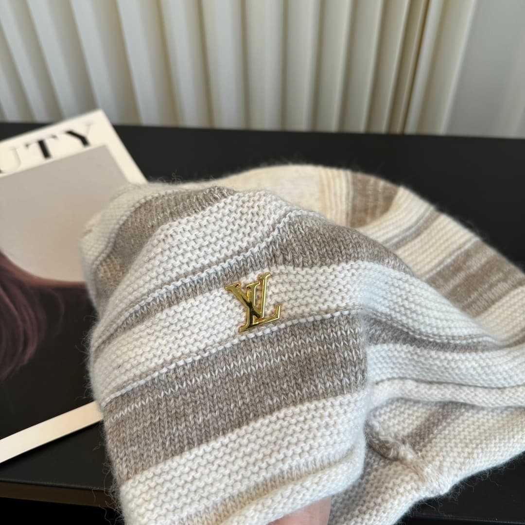 C29905 The new LV-quality knitted cap is super stylish! The quality is excellent, and it pairs well with any outfit. It’s a must-have item for those who go out frequently. Buy it quickly! — image 2