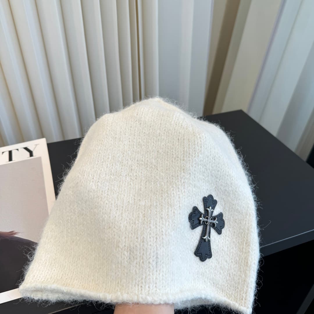 C29892 The new Seline hat features high-quality, premium material – it’s absolutely amazing! The texture is excellent, and it goes well with any outfit. It’s a must-have item for anyone who wants to stay trendy. Buy it now! — image 3