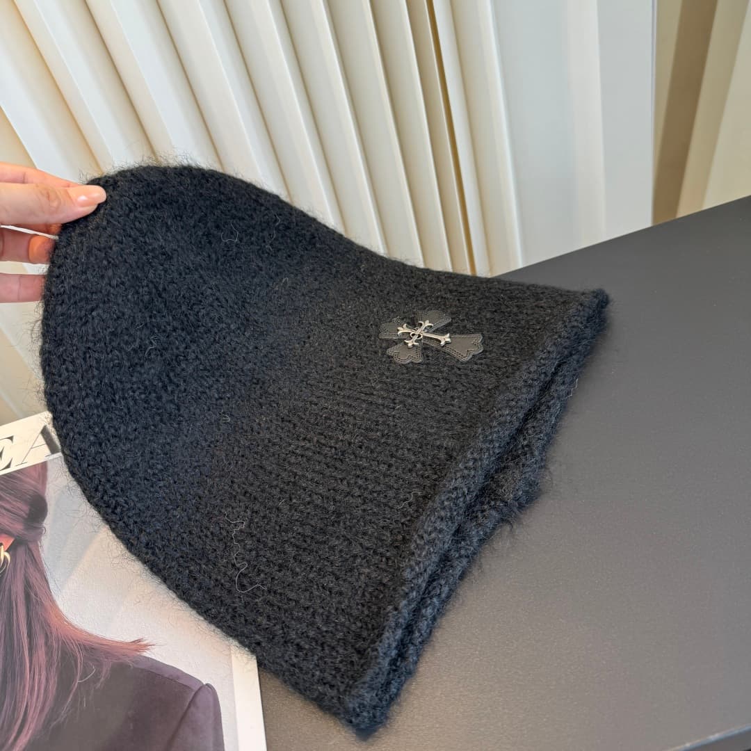 C29891 The new Seline cap features high-quality materials and a stylish design. It’s extremely popular! The quality is excellent, and it pairs well with any outfit. It’s a must-have item for those who go out frequently. Buy it now! — image 6