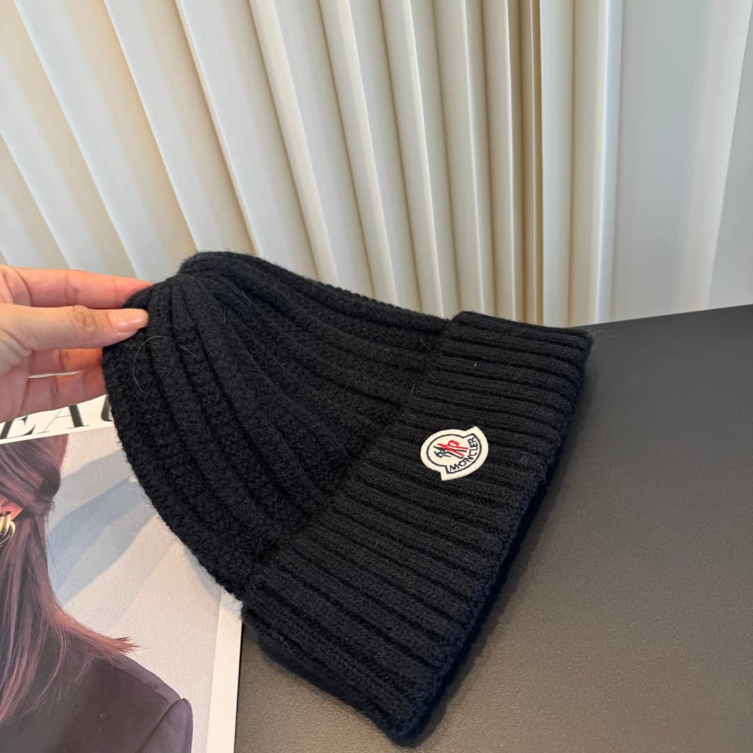 C29887 The new Mengkou knitted cap features high-quality and stylish design. It’s extremely popular! The quality is excellent, and it pairs well with any outfit. It’s a must-have item for those who want to stay trendy. Buy it now! — image 6