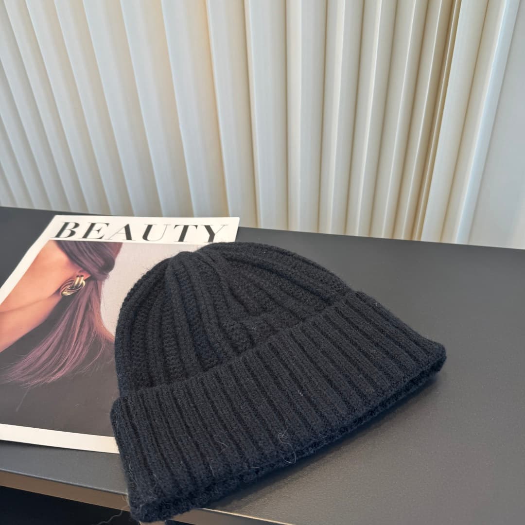 C29887 The new Mengkou knitted cap features high-quality and stylish design. It’s extremely popular! The quality is excellent, and it pairs well with any outfit. It’s a must-have item for those who want to stay trendy. Buy it now! — image 8