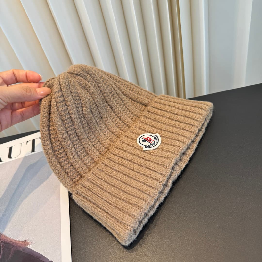 C29886 The new Mengkou knitted cap features high-quality materials and a stylish look. It’s absolutely amazing! The quality is excellent, and it goes well with any outfit. It’s a must-have item for anyone who wants to stay trendy. Buy it quickly! — image 6