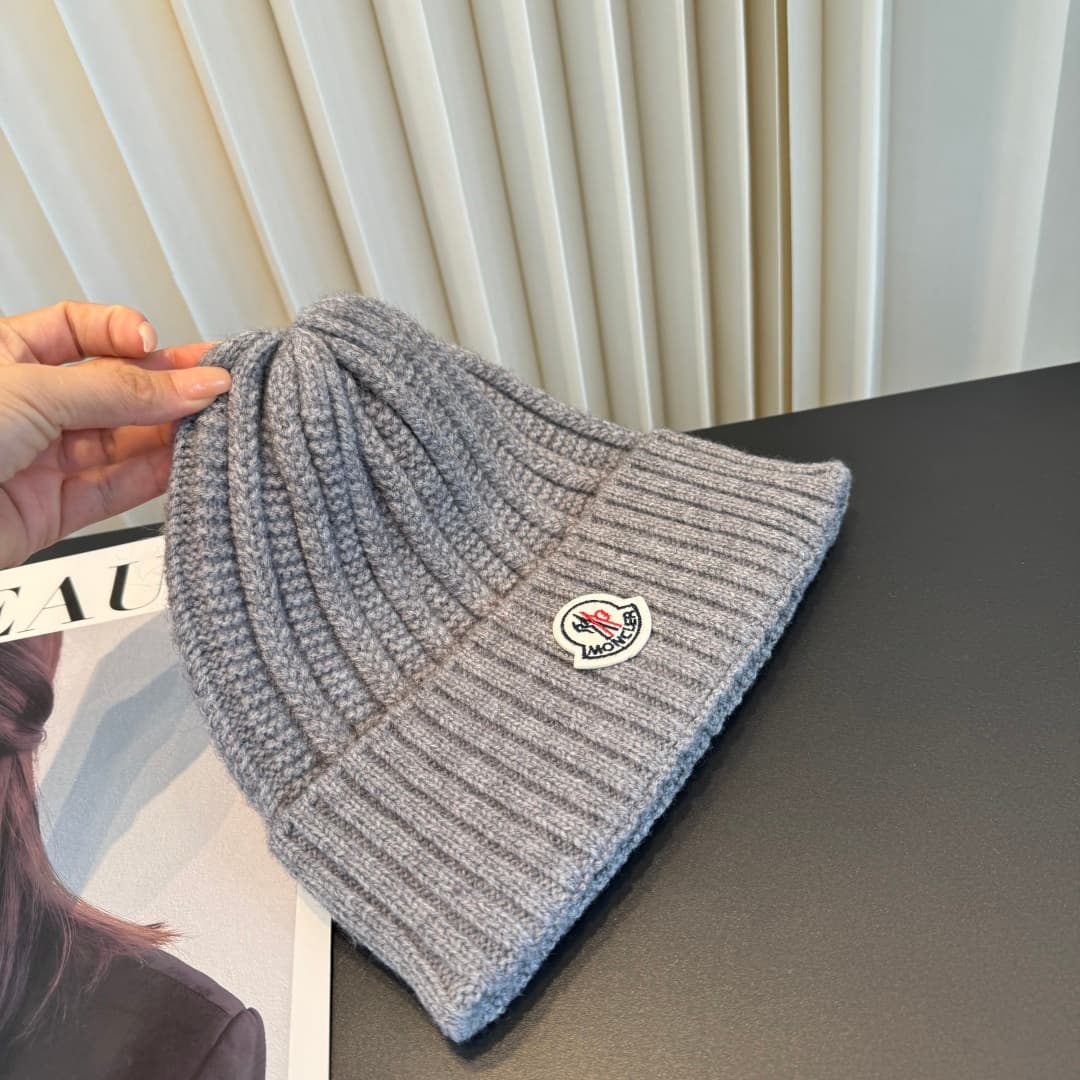 C29884 The new Mengkou knitted cap features high-quality materials and a stylish design. It’s absolutely amazing! The quality is excellent, and it goes well with any outfit. It’s a must-have item for those who want to stay trendy. Buy it quickly! — image 6