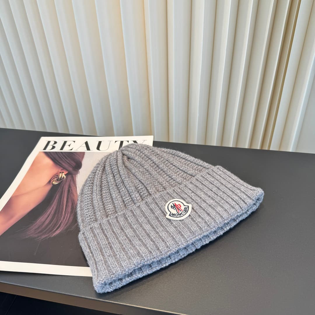 C29884 The new Mengkou knitted cap features high-quality materials and a stylish design. It’s absolutely amazing! The quality is excellent, and it goes well with any outfit. It’s a must-have item for those who want to stay trendy. Buy it quickly! — image 2