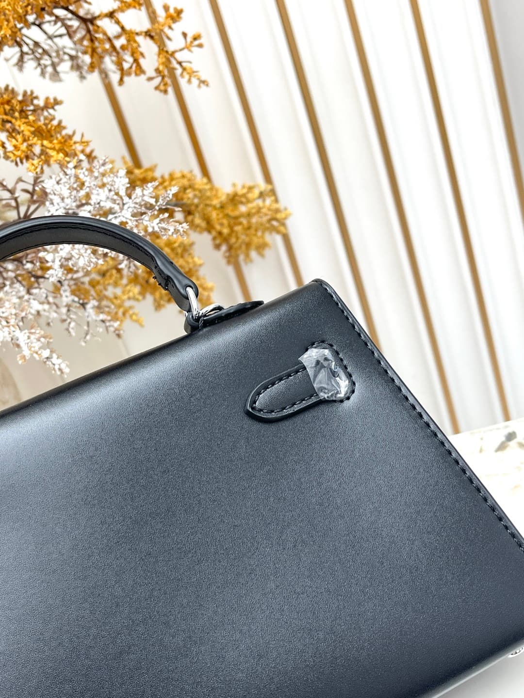 C4901 💰 Hermès Kelly 22cm black-silver Box leather 💫||✨ When the craftsmanship of Hermès is combined with the smooth, shiny texture of Box leather, this Kelly 28 black-silver model becomes a “celestial moon” in my heart! As a classic model at the entry-le — image 5