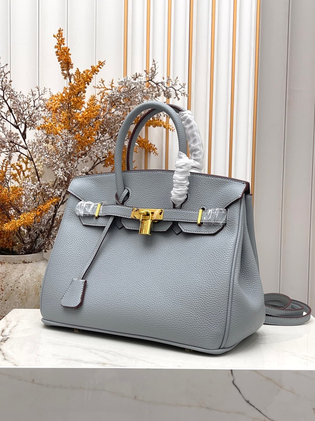 C4916 Gold clasp (30cm)(25cm)(20cm) Hermes Birkin platinum bag — image 2