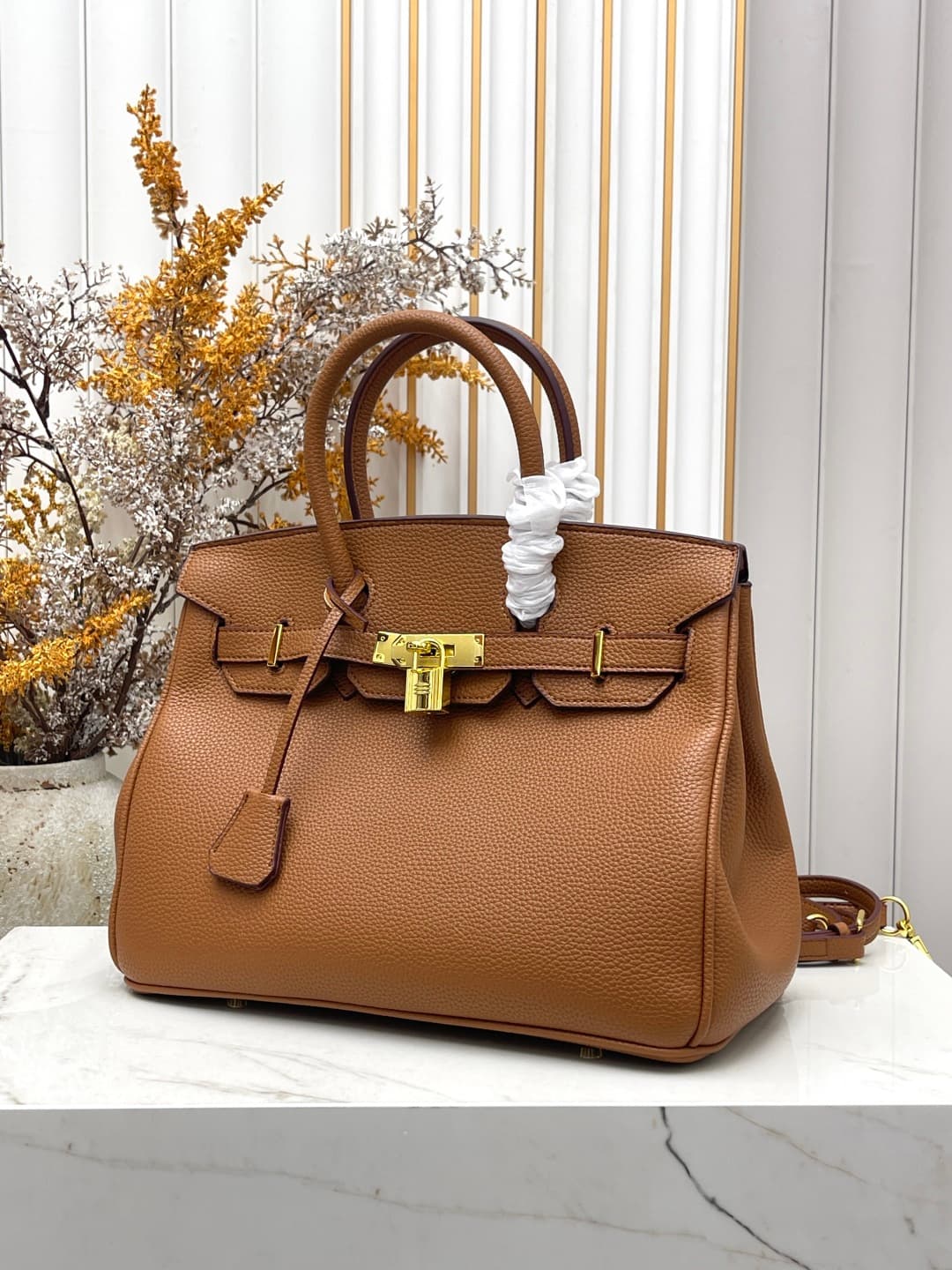 C4915 Gold clasp (30cm)(25cm)(20cm) Hermès Birkin platinum bag — image 2